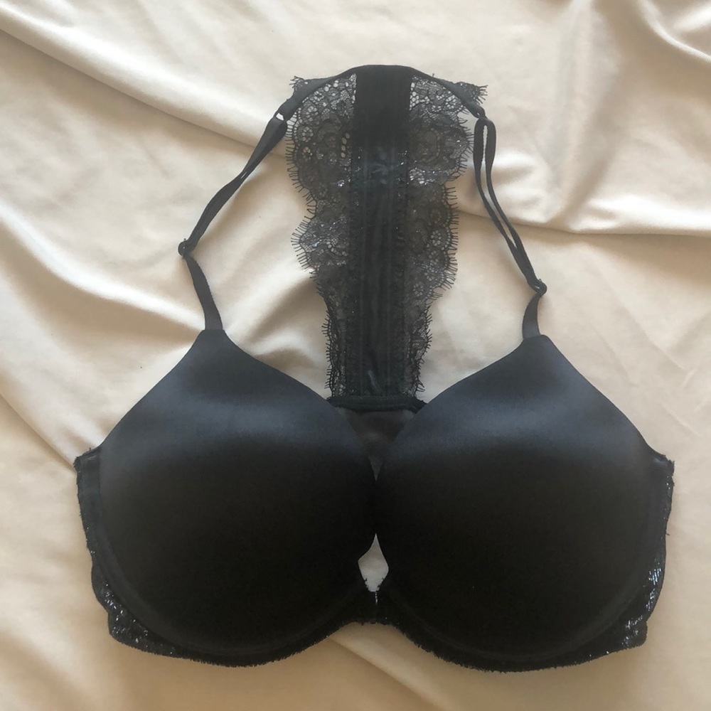 Black Victoria secret bombshell bra